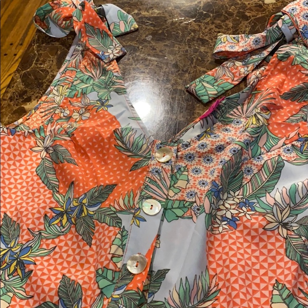 Romper - Picture 2 of 4